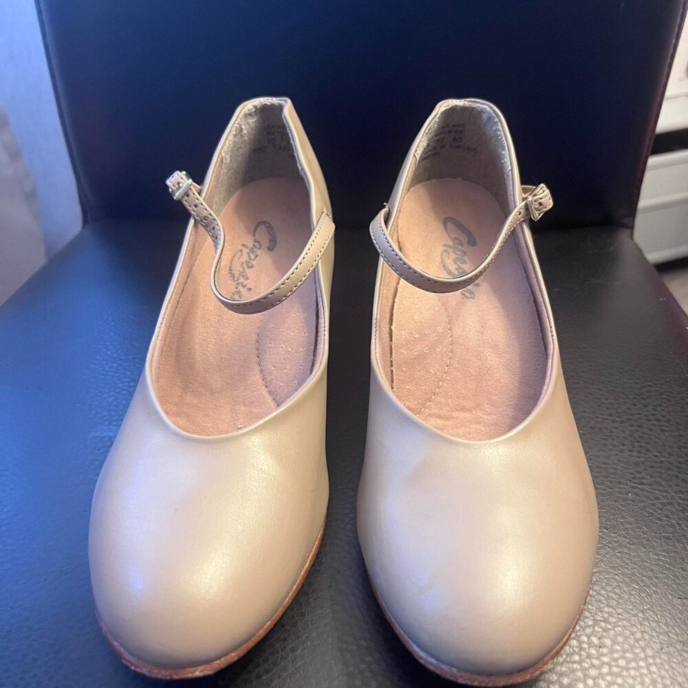Capezio Tan Dance Shoe - Good Condition Size 10.5
